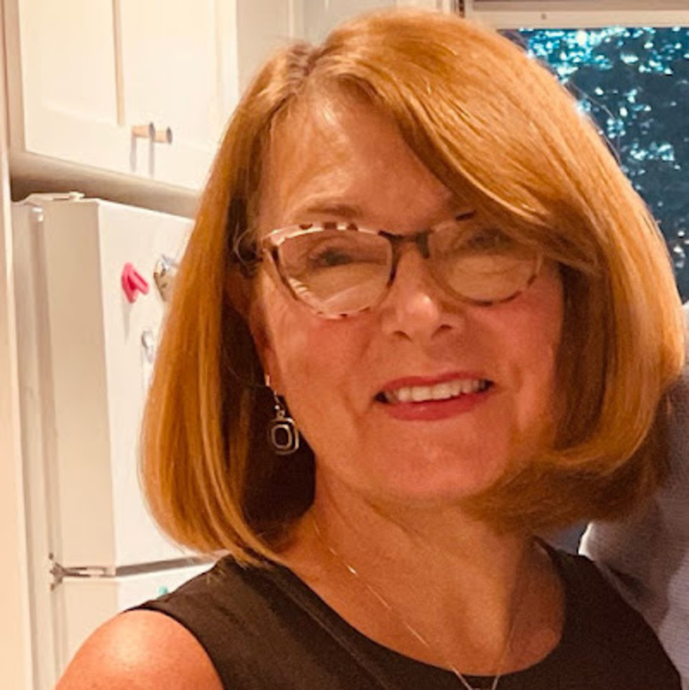 Meet your Posher, Carolyn